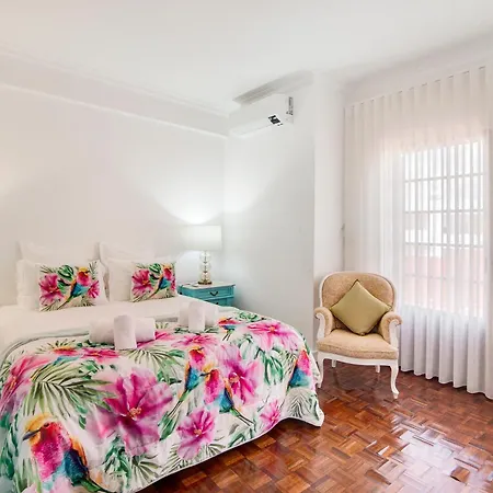 Villa Sunshine House *