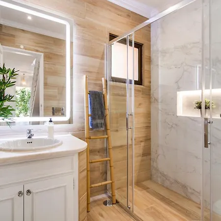 Willa Sunshine House