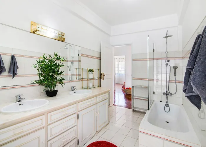 Sunshine House Distrito de Faro