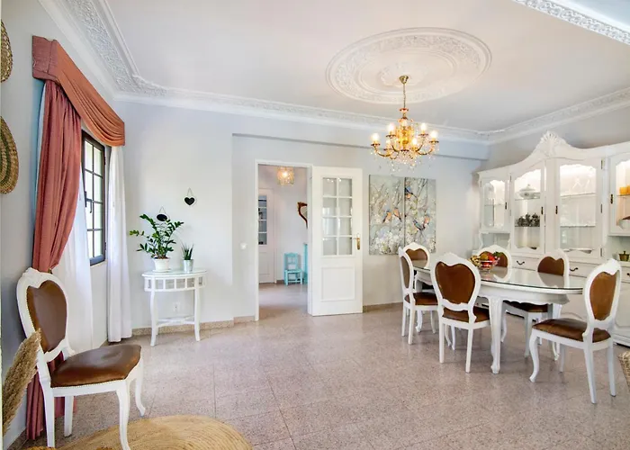 Villa Sunshine House