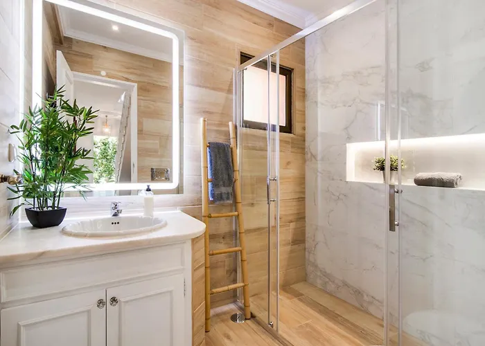 Villa Sunshine House